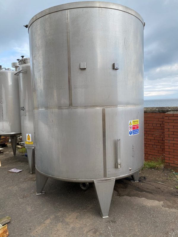 10000_Litre_SS_Stainless_Steel_Storage_tank_Vessel_vertical_exterior