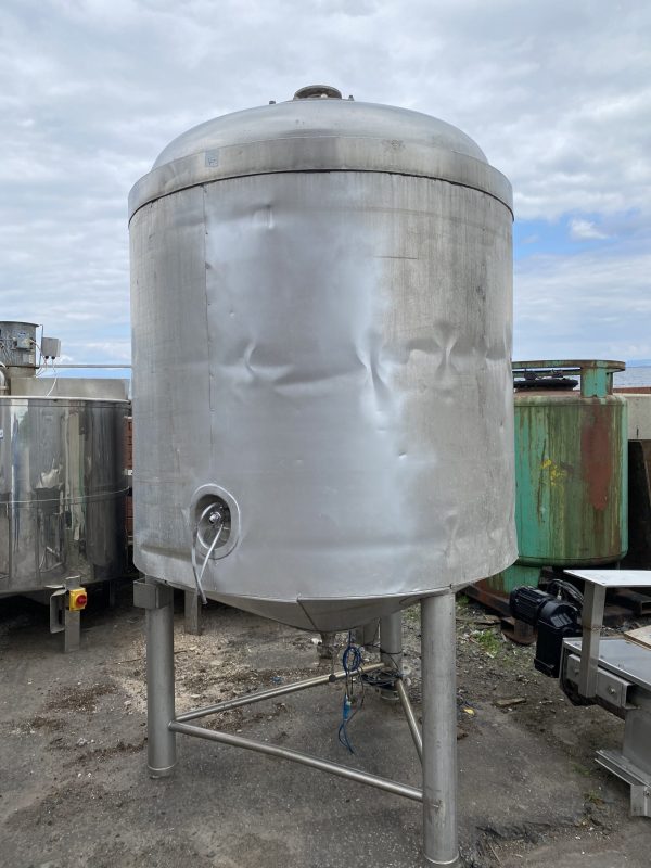 2,000 litre mixing vessel, jacketed and insulated, 2 available
